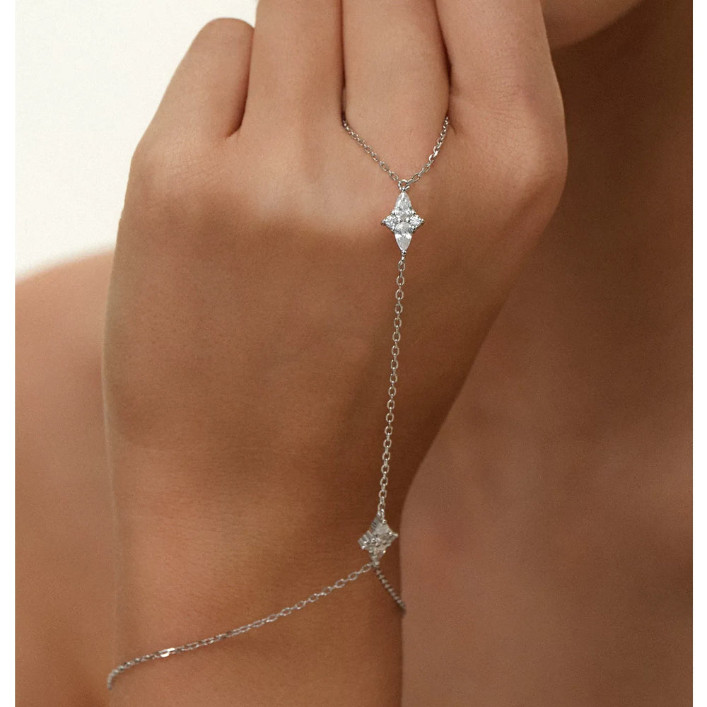 Reginrun 14K Gold Linked Finger Bracelet