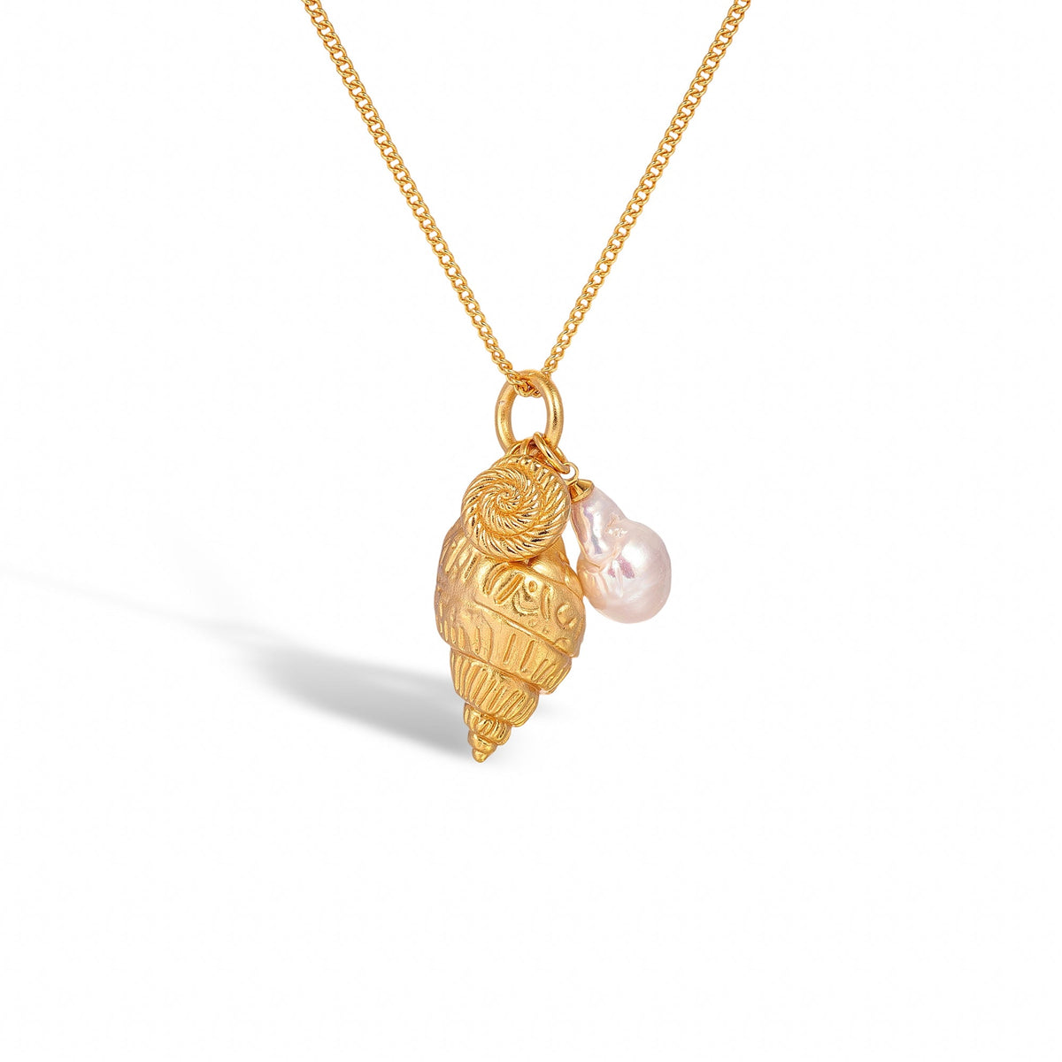 Sieglinde 14K Yellow Gold Sculpted Shell Peal Necklace