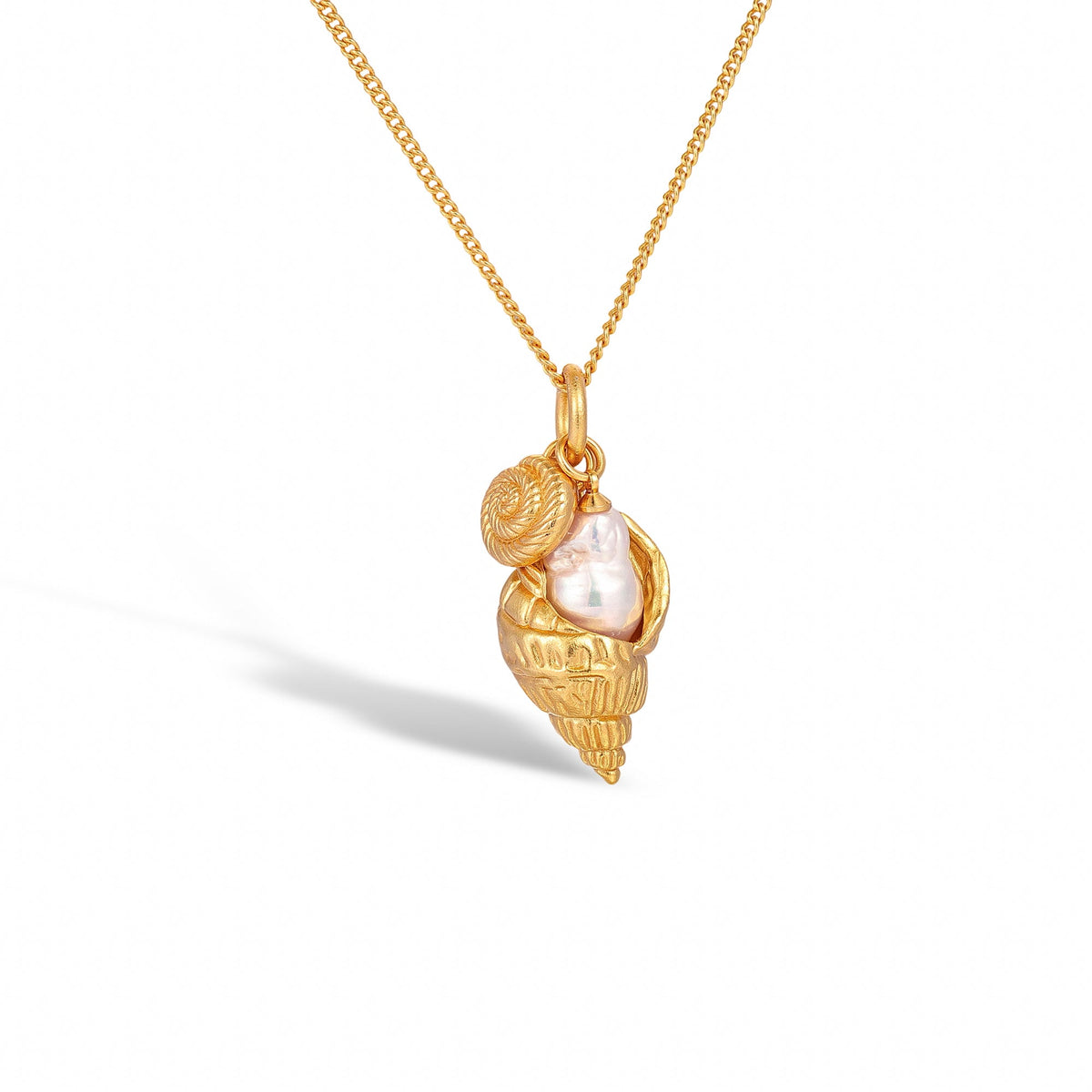 Sieglinde 14K Yellow Gold Sculpted Shell Peal Necklace