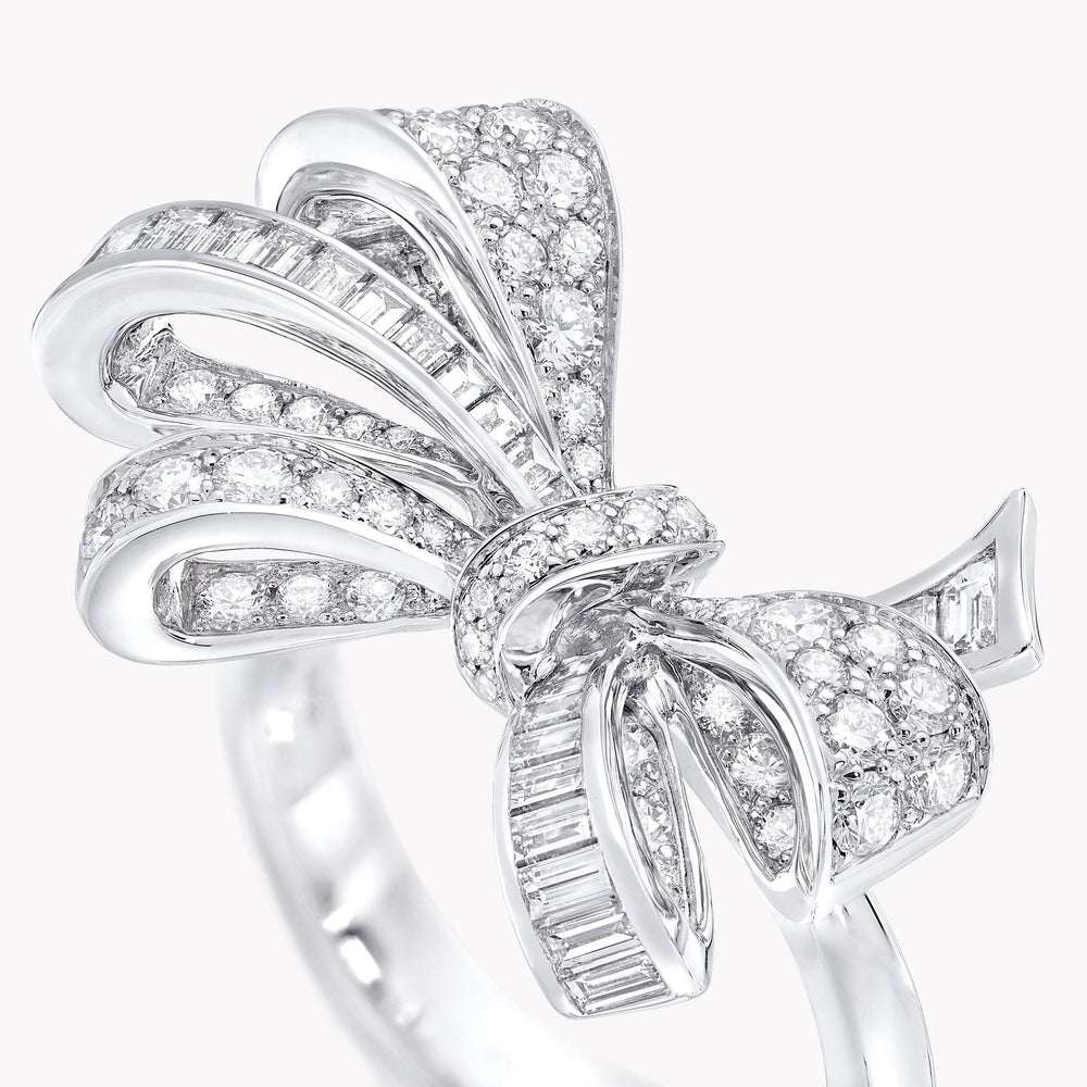 Stylisé White Butterfly Ring