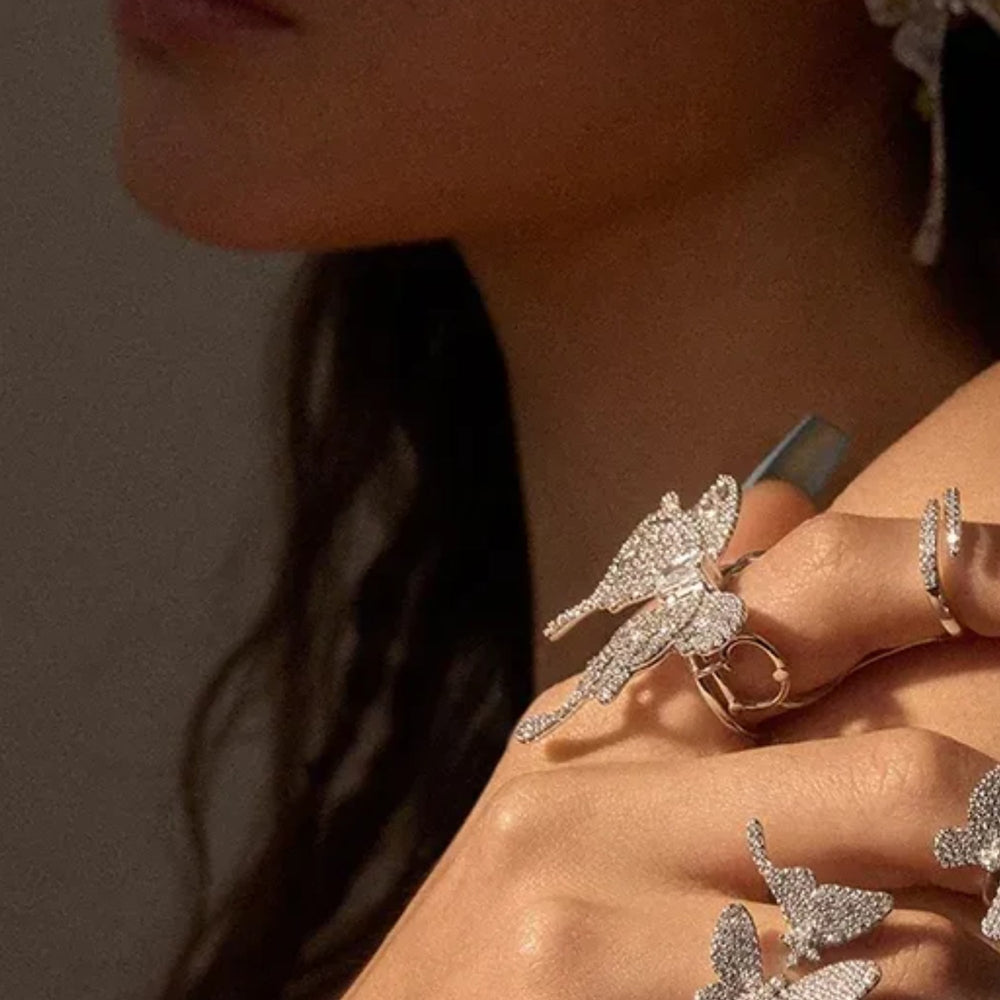 Tacheté White Butterfly Open Ring