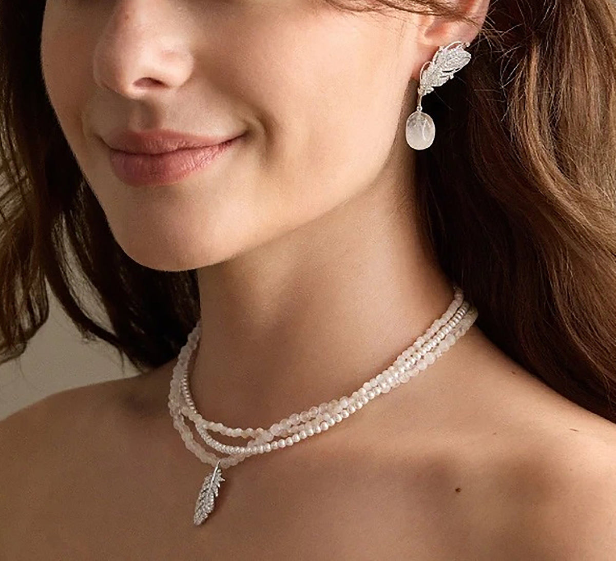 Thérèse White Feather Crystal Earrings