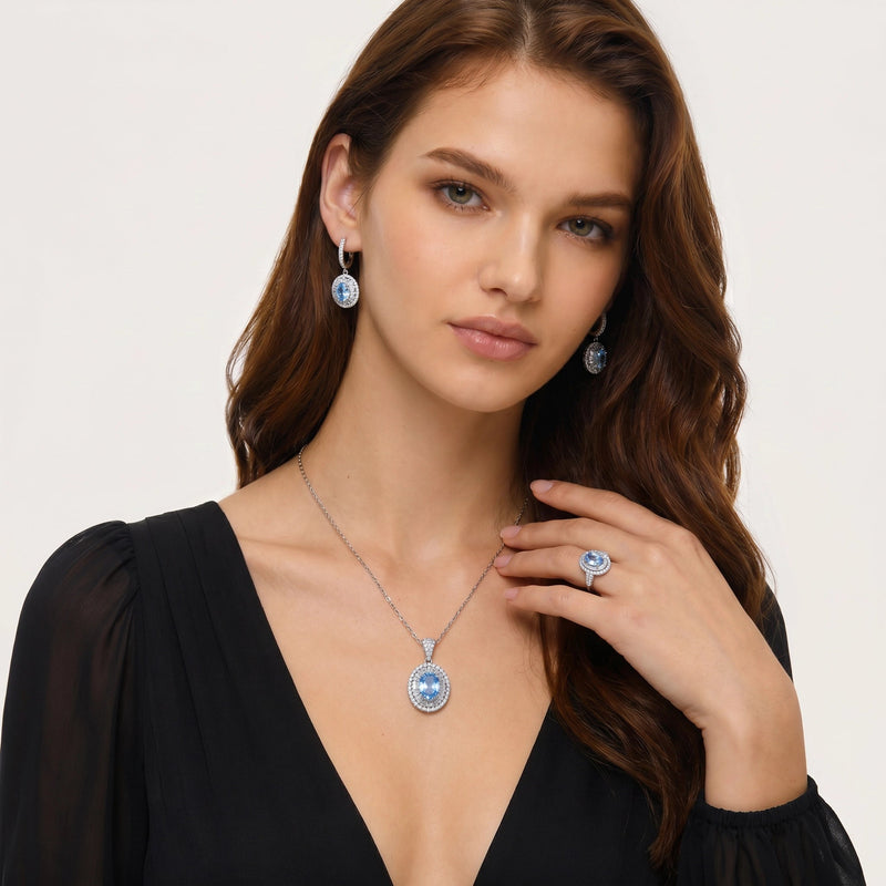 Ulmlind Blue Oval Necklace