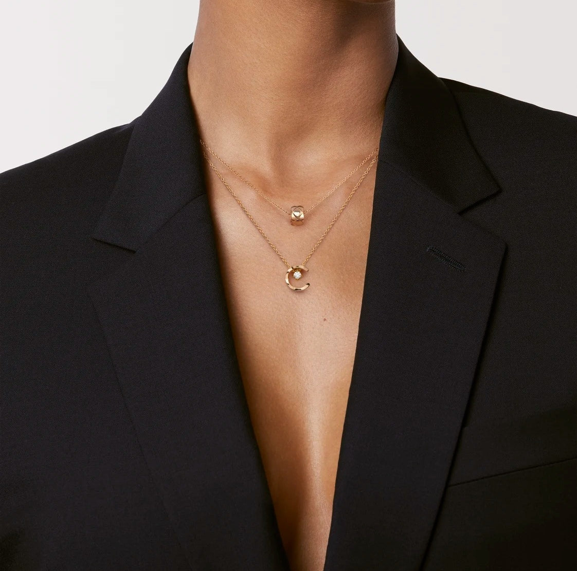 Waldrun 18K Gold C Shape Quilted Necklace