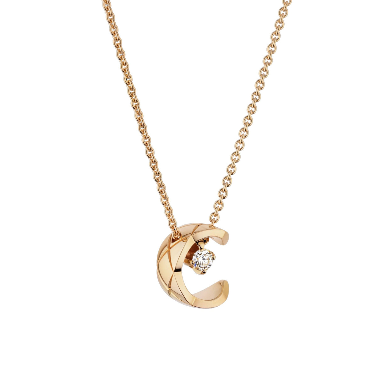 Waldrun 18K Gold C Shape Quilted Necklace