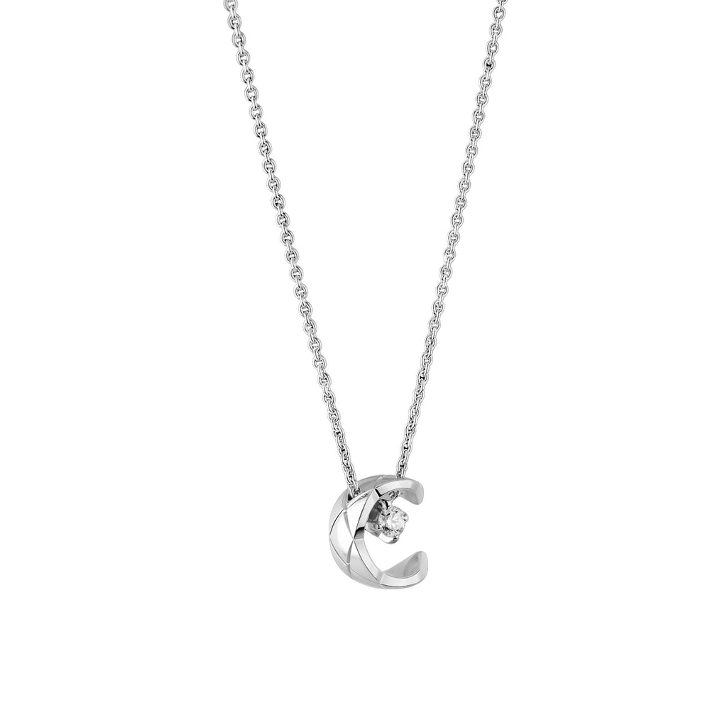 Waldrun 18K Gold C Shape Quilted Necklace