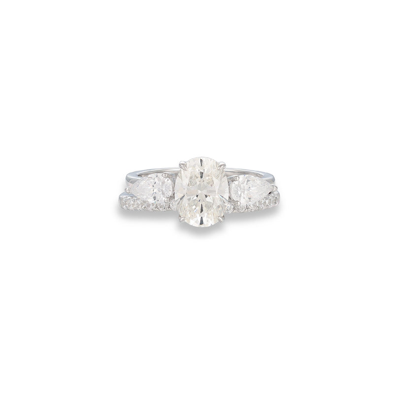 Yasmin White Oval Teardrop Ring Set