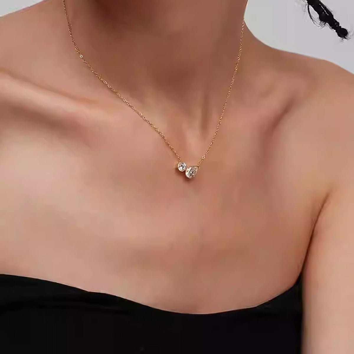 Grit 18K Yellow Gold Teardrop Round Necklace